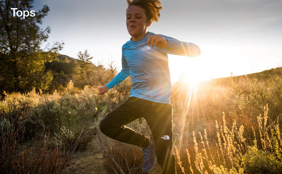 The perfect light layers to an endless summer. Shop tops for kids from The North Face.