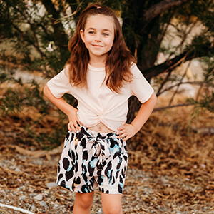 girl pink short sleeve crop top and shorts set